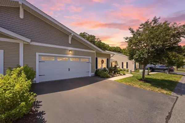 89 Rogerson Crossing #89, Uxbridge, MA 01569