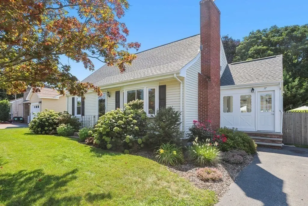 17 Jean Dr, Seekonk, MA 02771 - #1