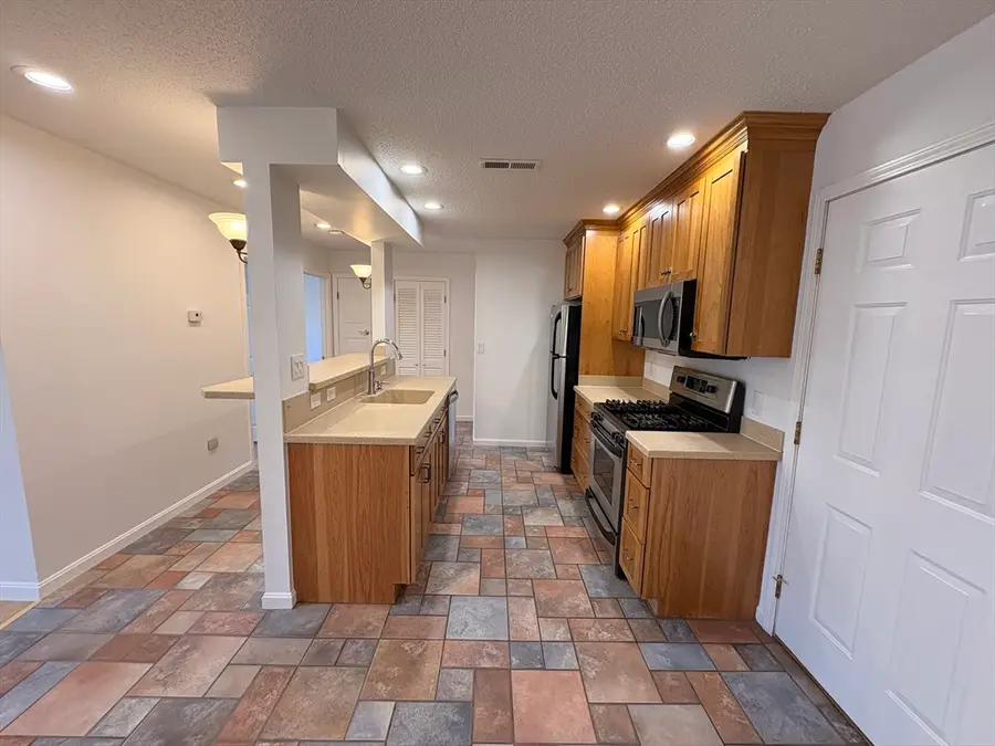 1524 Gorham St #104, Lowell, MA 01852 - #2