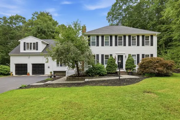 359 Se Main St, Douglas, MA 01516