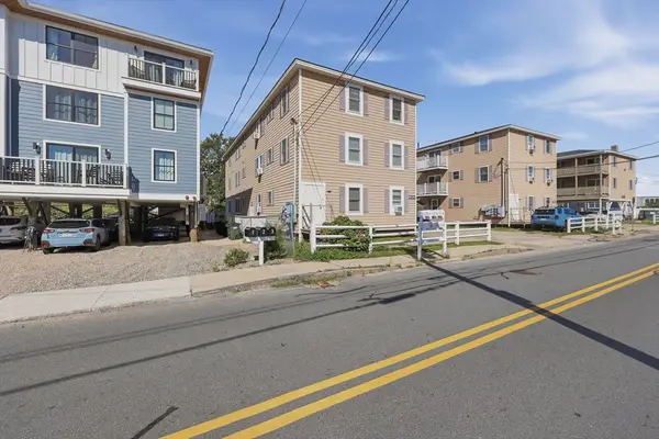 20 Cable Ave #16, Salisbury, MA 01952