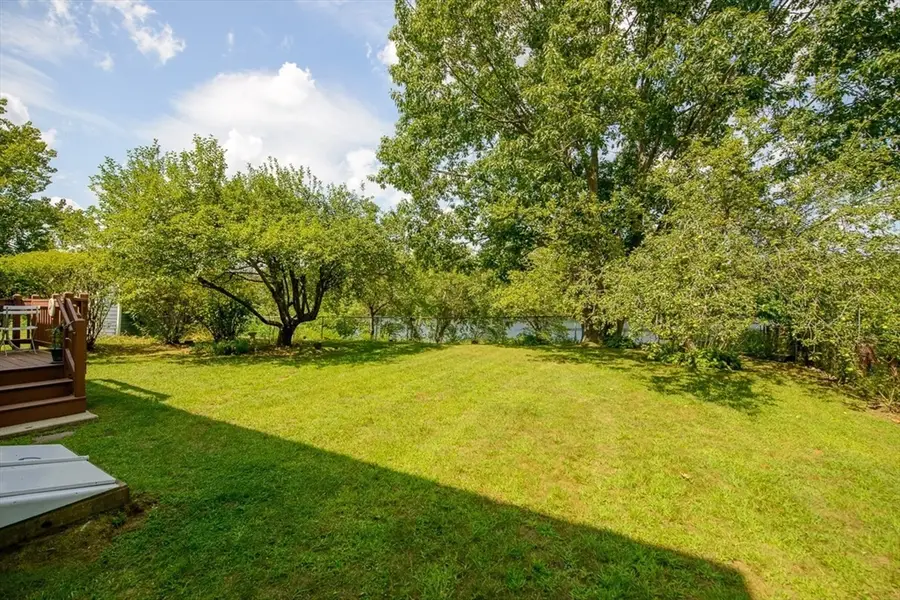 220 River Rd, Lowell, MA 01852 - #2