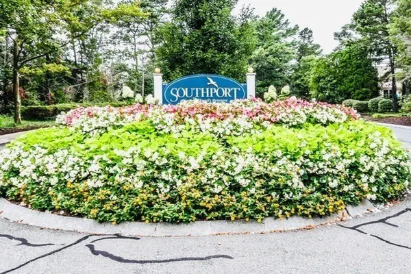 15 Classic Cir #15, Mashpee, MA 02649