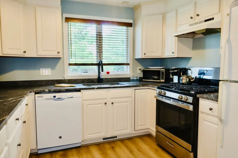 15 Classic Cir #15, Mashpee, MA 02649 - #3