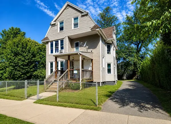 30-32 Huntington St, Springfield, MA 01107