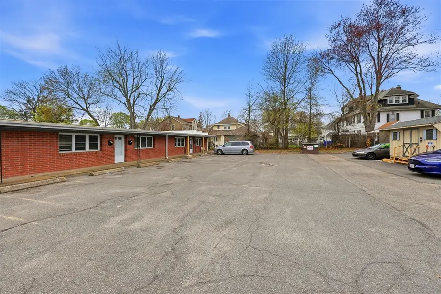 50 Stevens St, Springfield, MA 01104 - #3