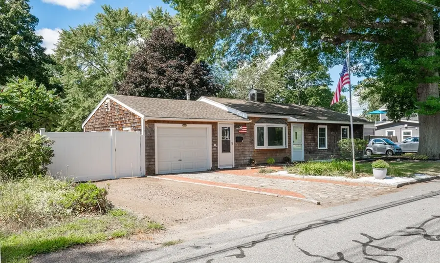 42 Avery Street, Ipswich, MA 01938 - #2