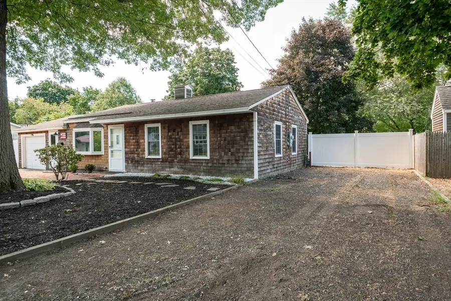 42 Avery Street, Ipswich, MA 01938 - #3