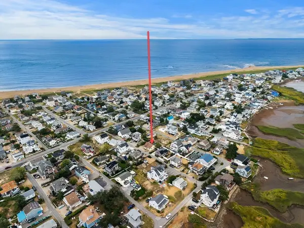 9 58th St, Newburyport, MA 01950