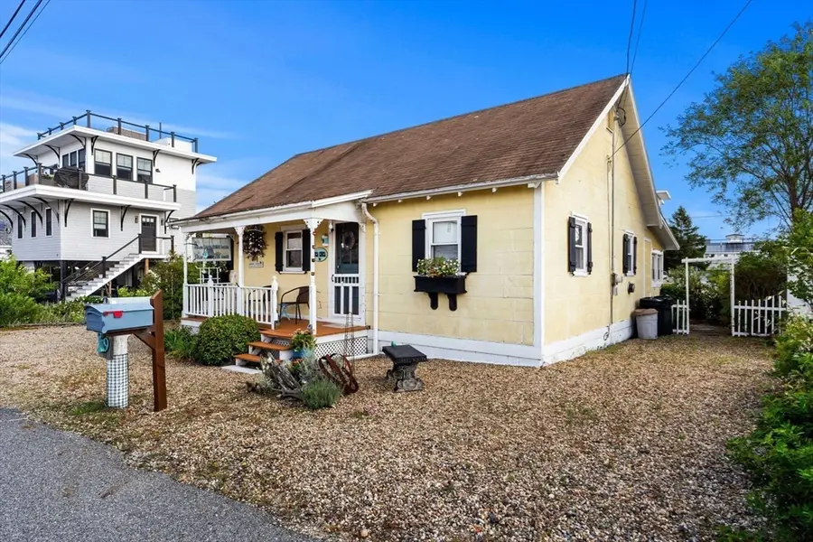 9 58th St, Newburyport, MA 01950 - #3