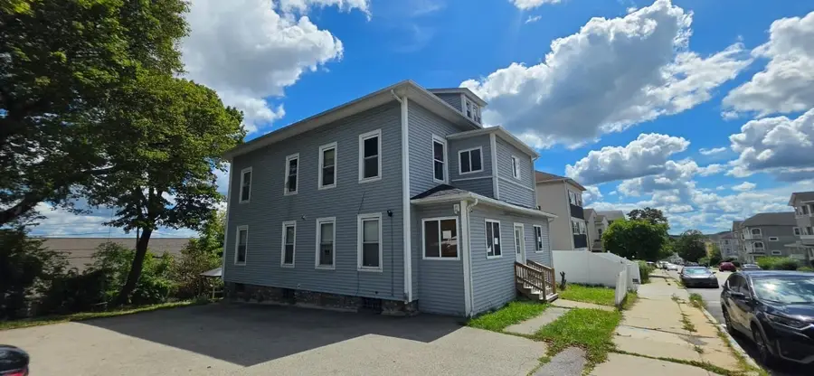 56 Plantation St, Worcester, MA 01604 - #2