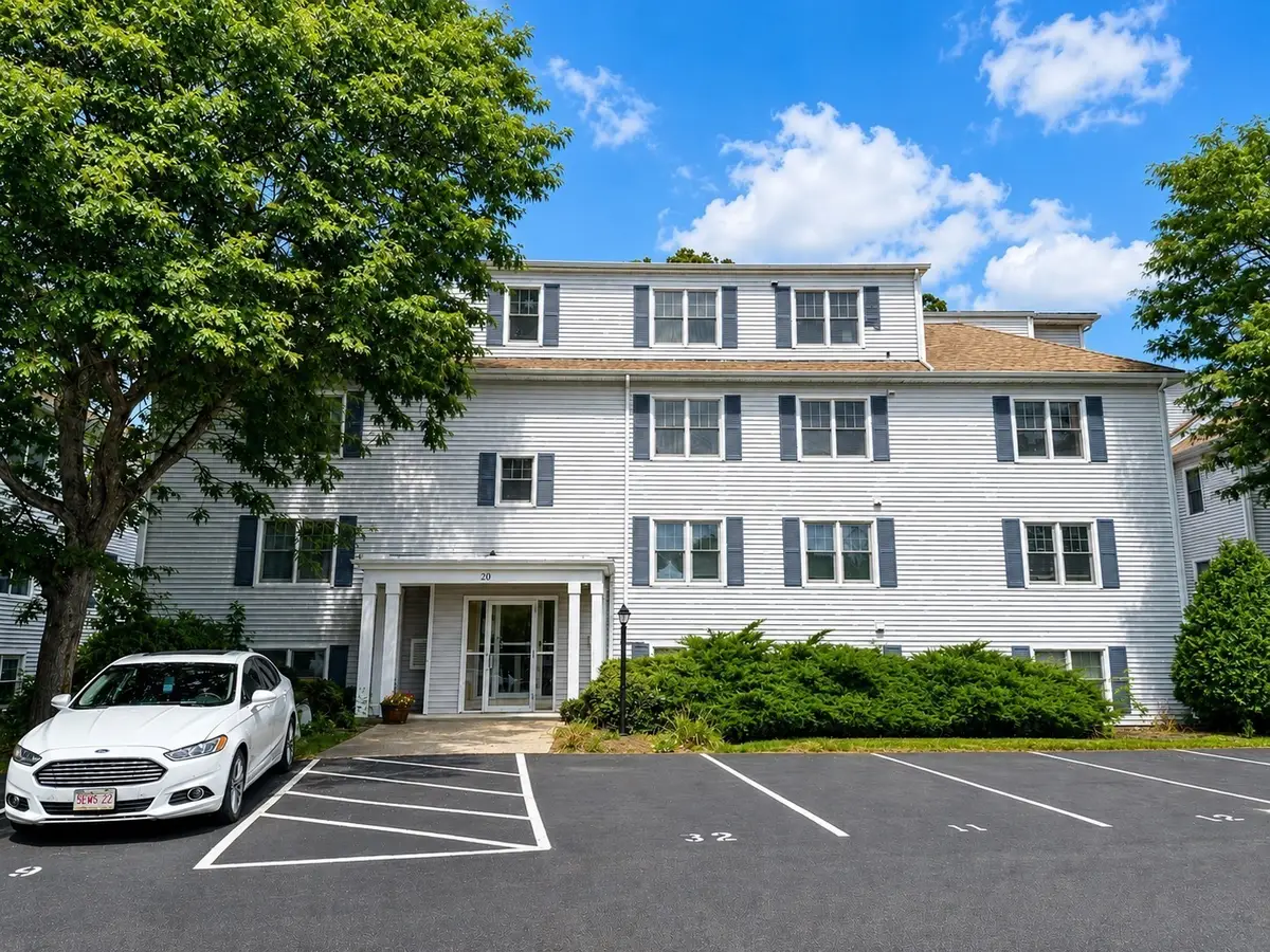 20 Webb Pl #1A, Mansfield, MA 02048 - #1