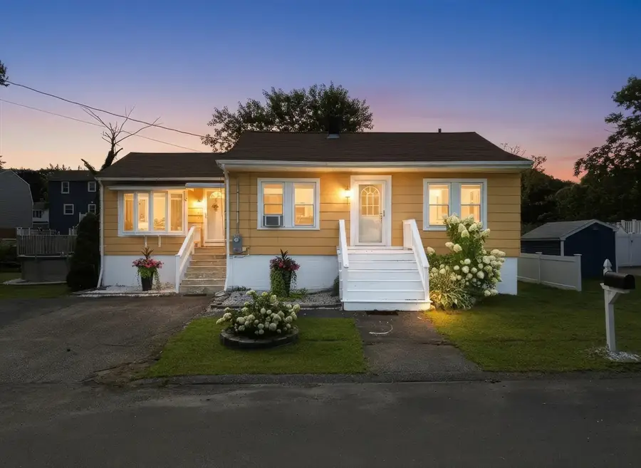 120 Leroy Ave, Lawrence, MA 01841 - #3