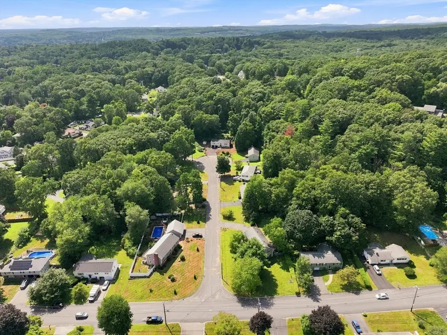 9 Pavia Place, Framingham, MA 01702 - #3