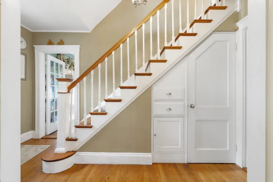 820 Beaver St, Waltham, MA 02452 - #2
