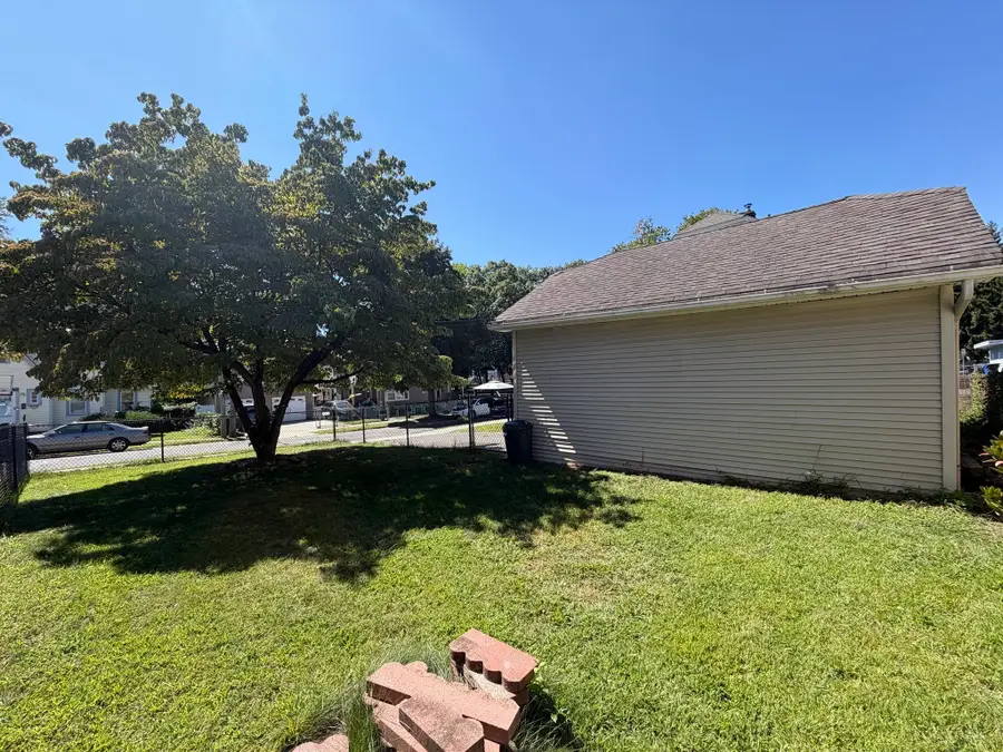 6 Mortimer St, Springfield, MA 01109 - #3
