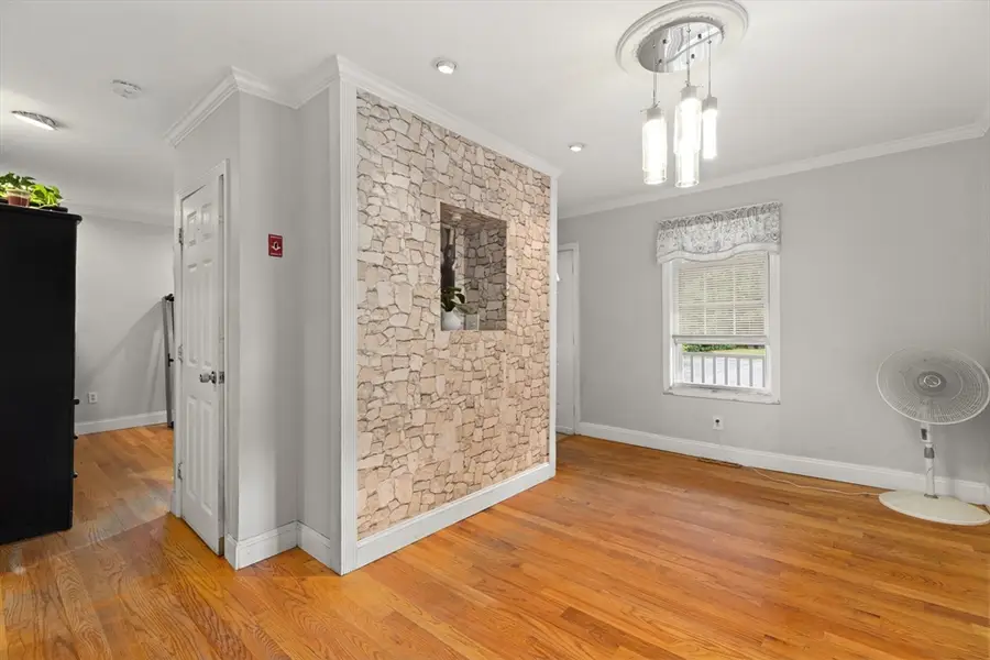 114 Cogswell St, Haverhill, MA 01832 - #2