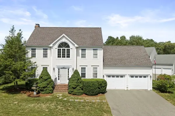 14 Orchard Ln, Abington, MA 02351