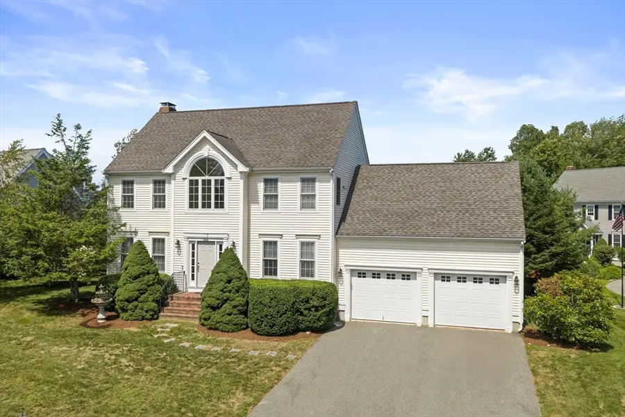 14 Orchard Ln, Abington, MA 02351 - #2