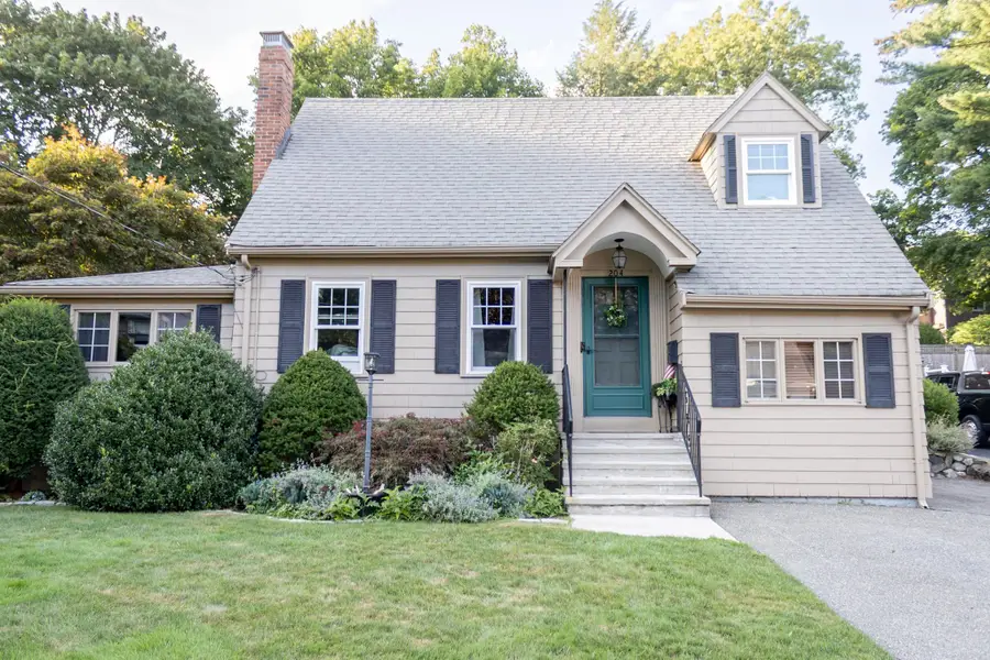 204 Beech Ave, Melrose, MA 02176 - #2