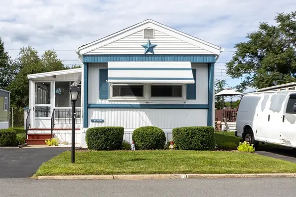 38 Colvin St, Attleboro, MA 02703