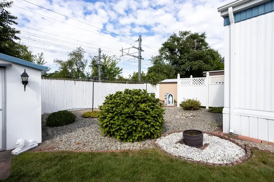 38 Colvin St, Attleboro, MA 02703 - #3
