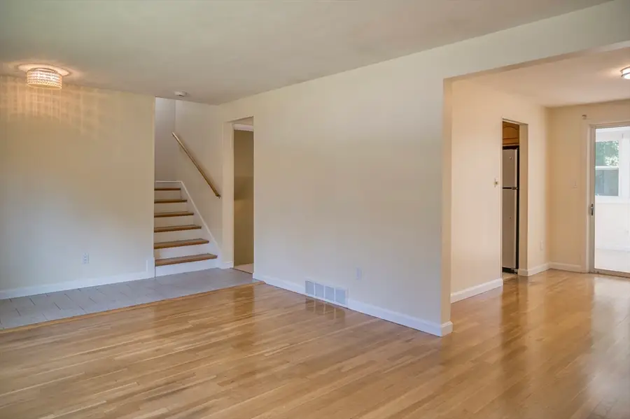 21 Debra Ln, Framingham, MA 01701 - #3