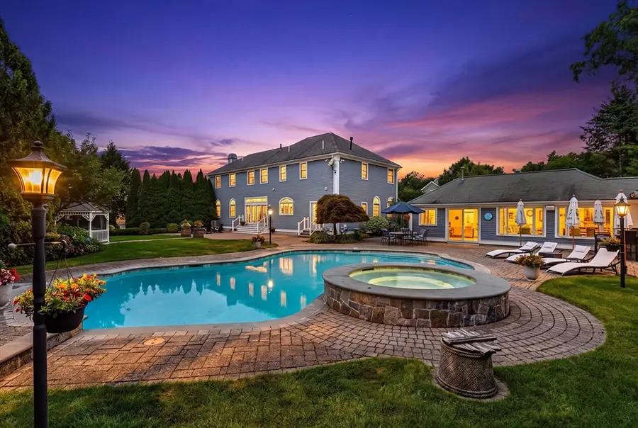 9 Anna Dr., Danvers, MA 01923 - #3