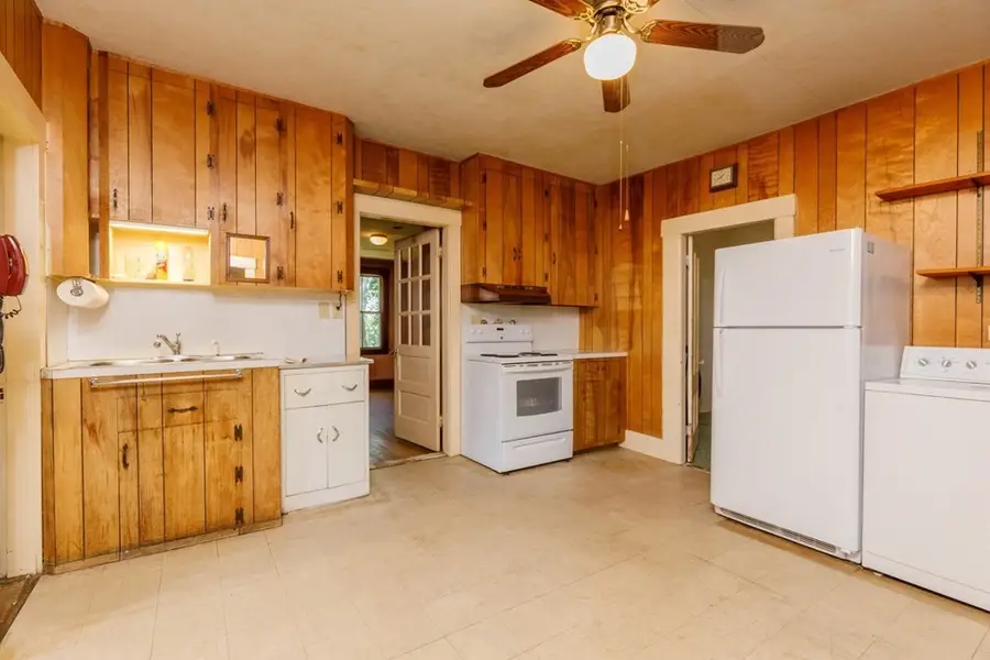 78 Greenwood Place, Gardner, MA 01440 - #3