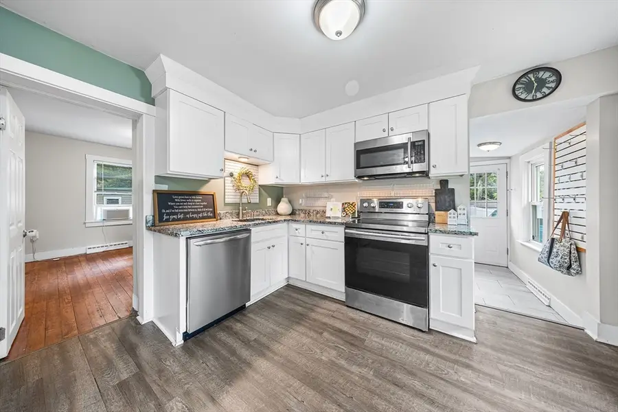 38 Lynnbrook Ave, Taunton, MA 02780 - #3