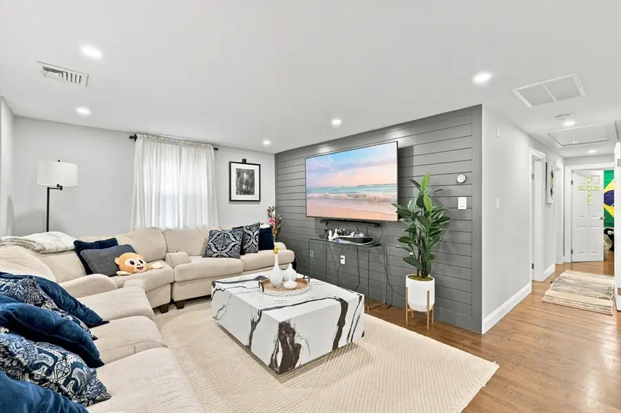 161 Summer St, Danvers, MA 01923 - #3