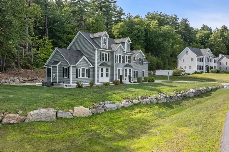 14 Houghton Farm Ln, Bolton, MA 01740 - #2