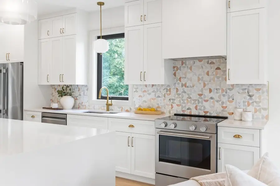 28 Howard St #1, Waltham, MA 02451 - #3