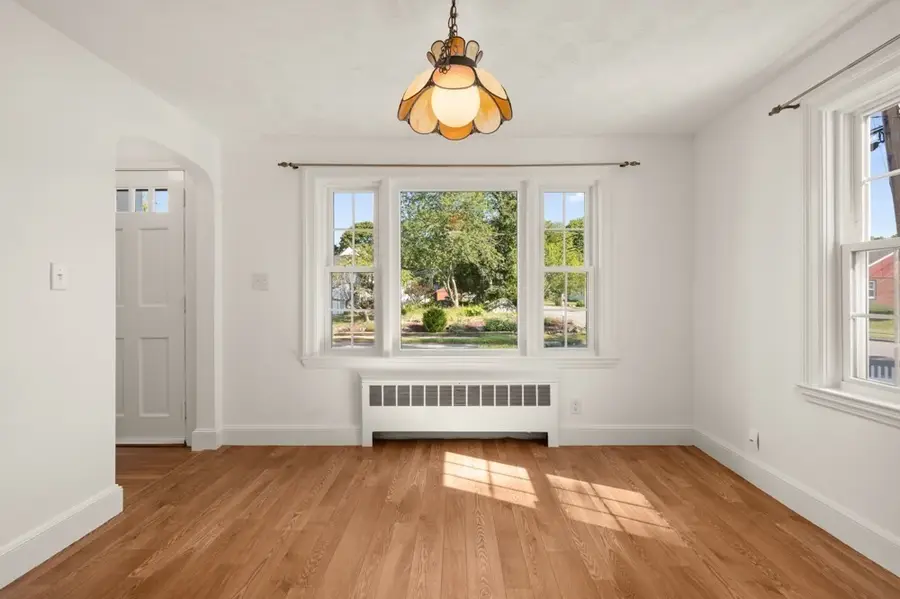 33 Wilson Rd, Stoneham, MA 02180 - #3