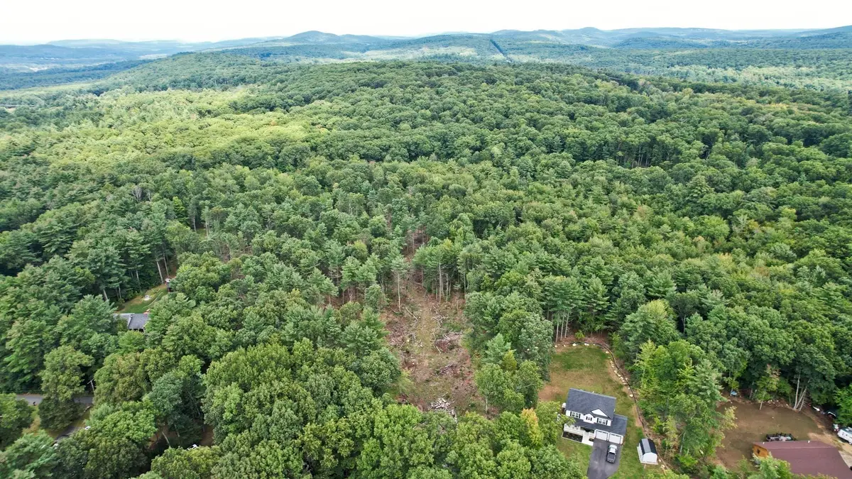 18 Country Ln, Palmer, MA 01069 - #1