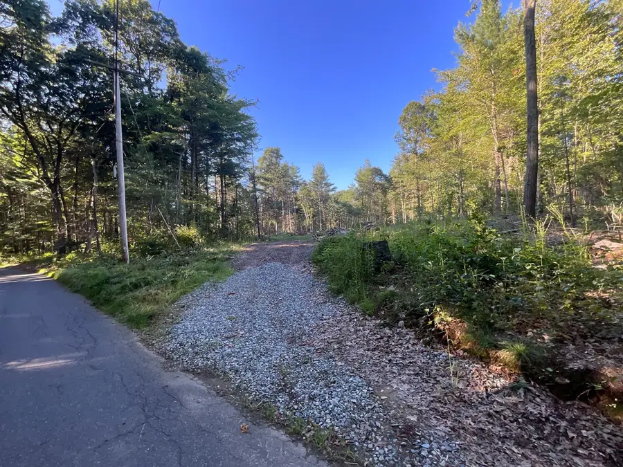 18 Country Ln, Palmer, MA 01069 - #2