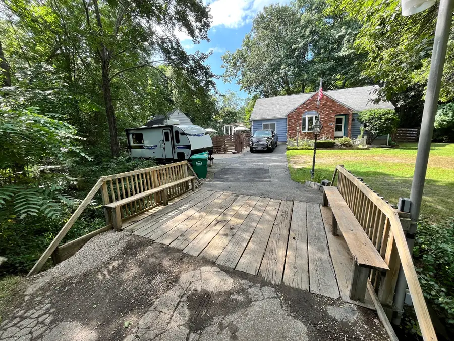 1635 Providence Rd, Northbridge, MA 01534 - #2