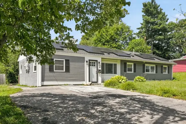 14 Pineview Terrace, Brockton, MA 02302