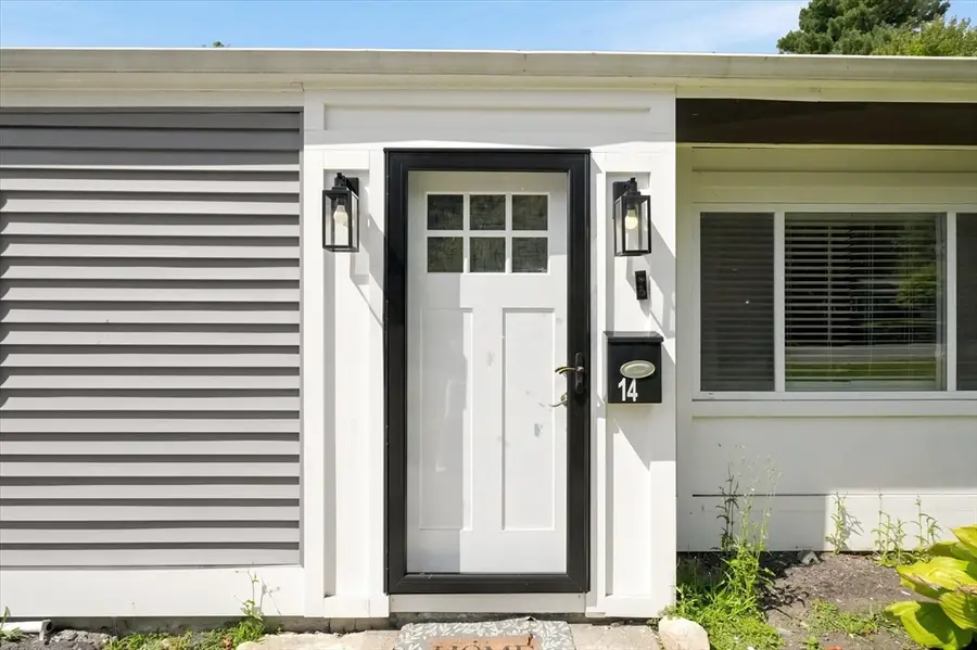 14 Pineview Terrace, Brockton, MA 02302 - #2
