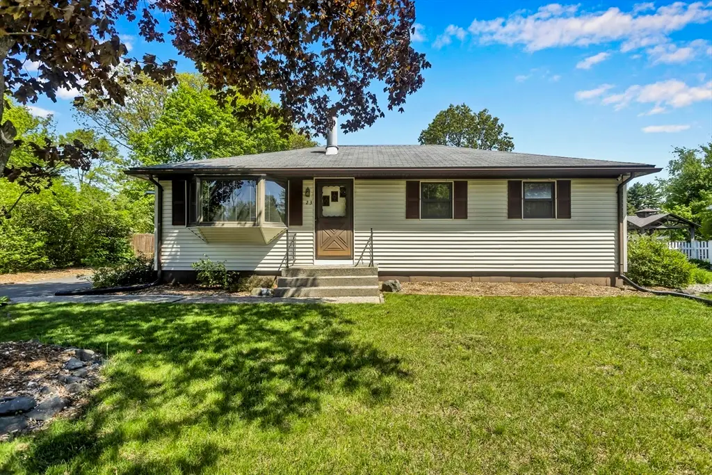23 Beyer Dr, Easthampton, MA 01027 - #1