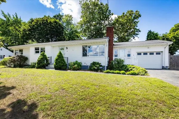 98 Pleasant View St, Methuen, MA 01844