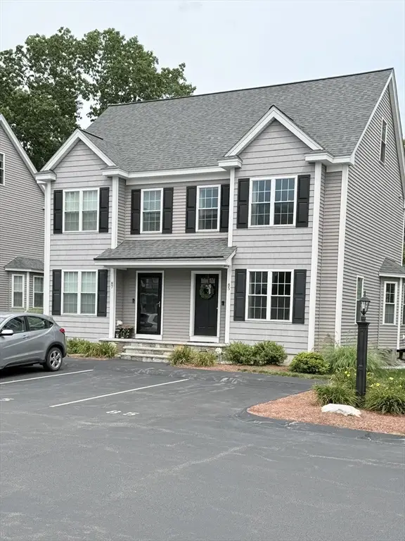 85 Riley Rd #115, Tyngsborough, MA 01879