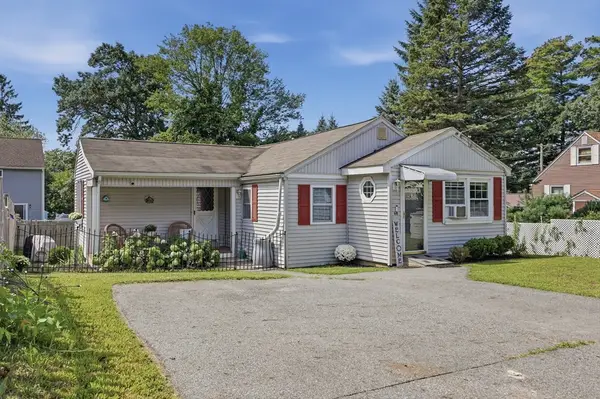 68 Hilltop Road, Dracut, MA 01826