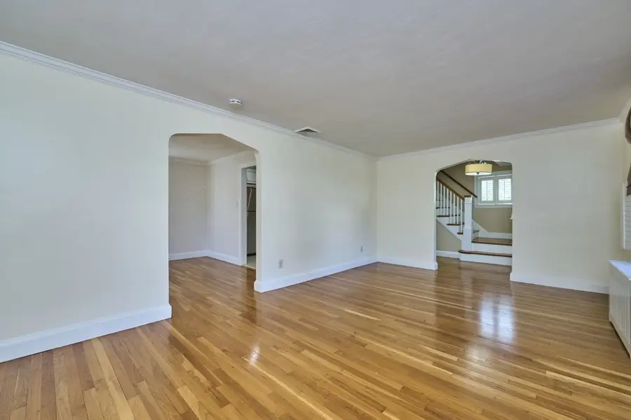 77 Prentice Street, Waltham, MA 02451 - #3