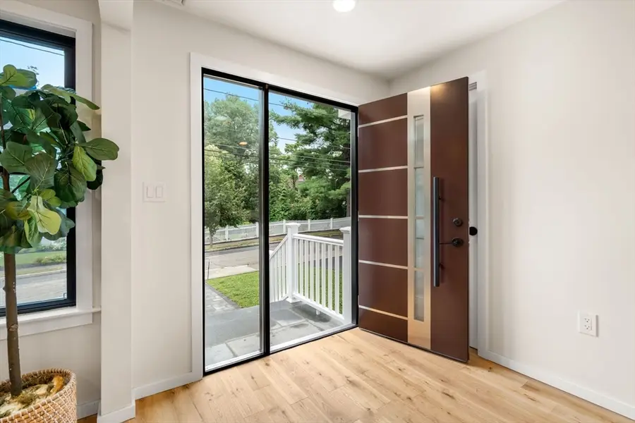 179 Woodcliff Rd, Newton, MA 02461 - #3