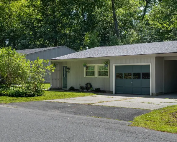 808 Fairway Ave #808, Montague, MA 01376