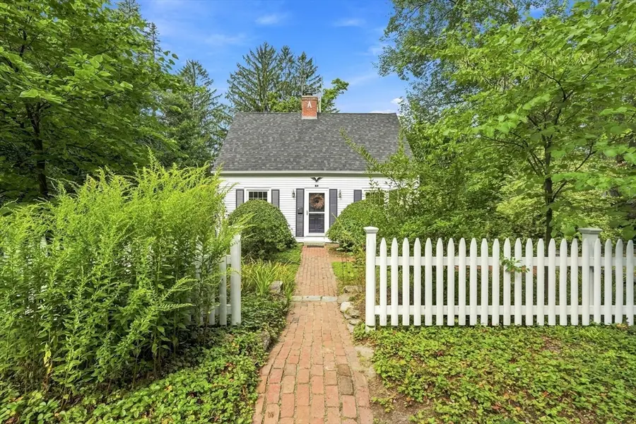 6 Smith Street, Amherst, MA 01002 - #3