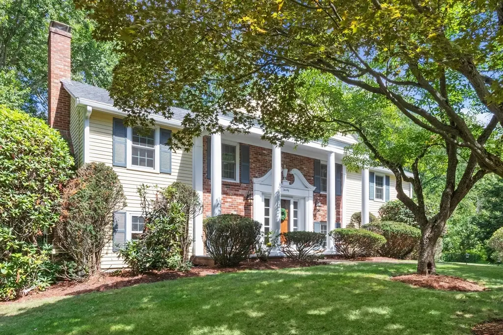 20 Village Cir, Lexington, MA 02420 - #1