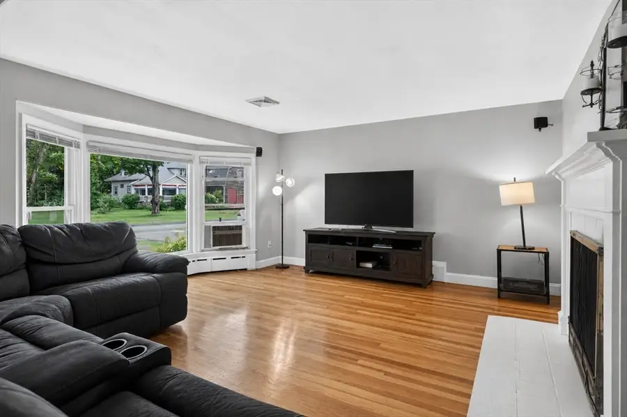 38 Dighton Ave, Taunton, MA 02780 - #2