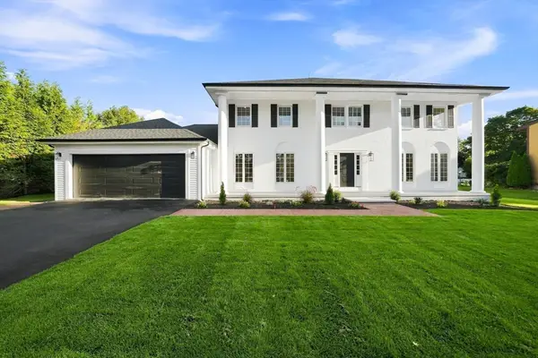 7 Viking Rd, Winchester, MA 01890